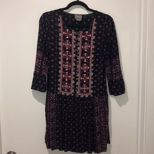 Midi dress with 3/4 length sleeves